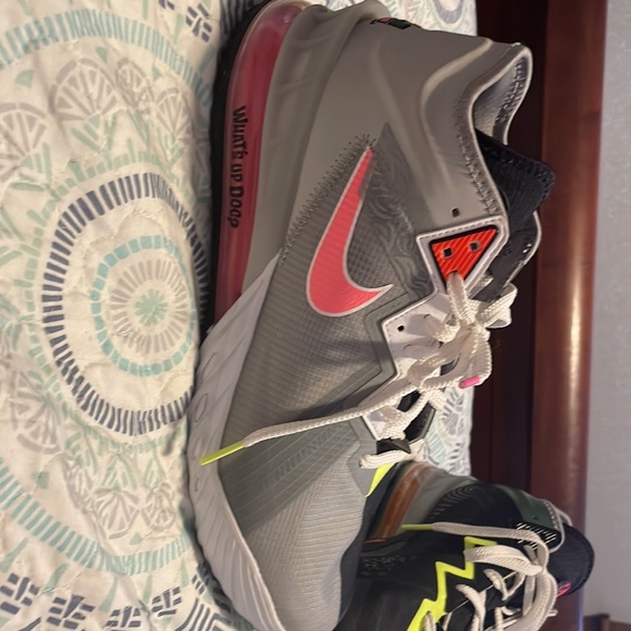 Never worn brand new - Picture 2 of 5